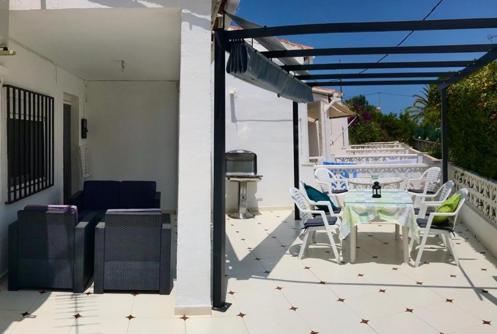 Adosado De 140M2 Con Terraza A 50 M De La Playa Βίλα Denia Εξωτερικό φωτογραφία